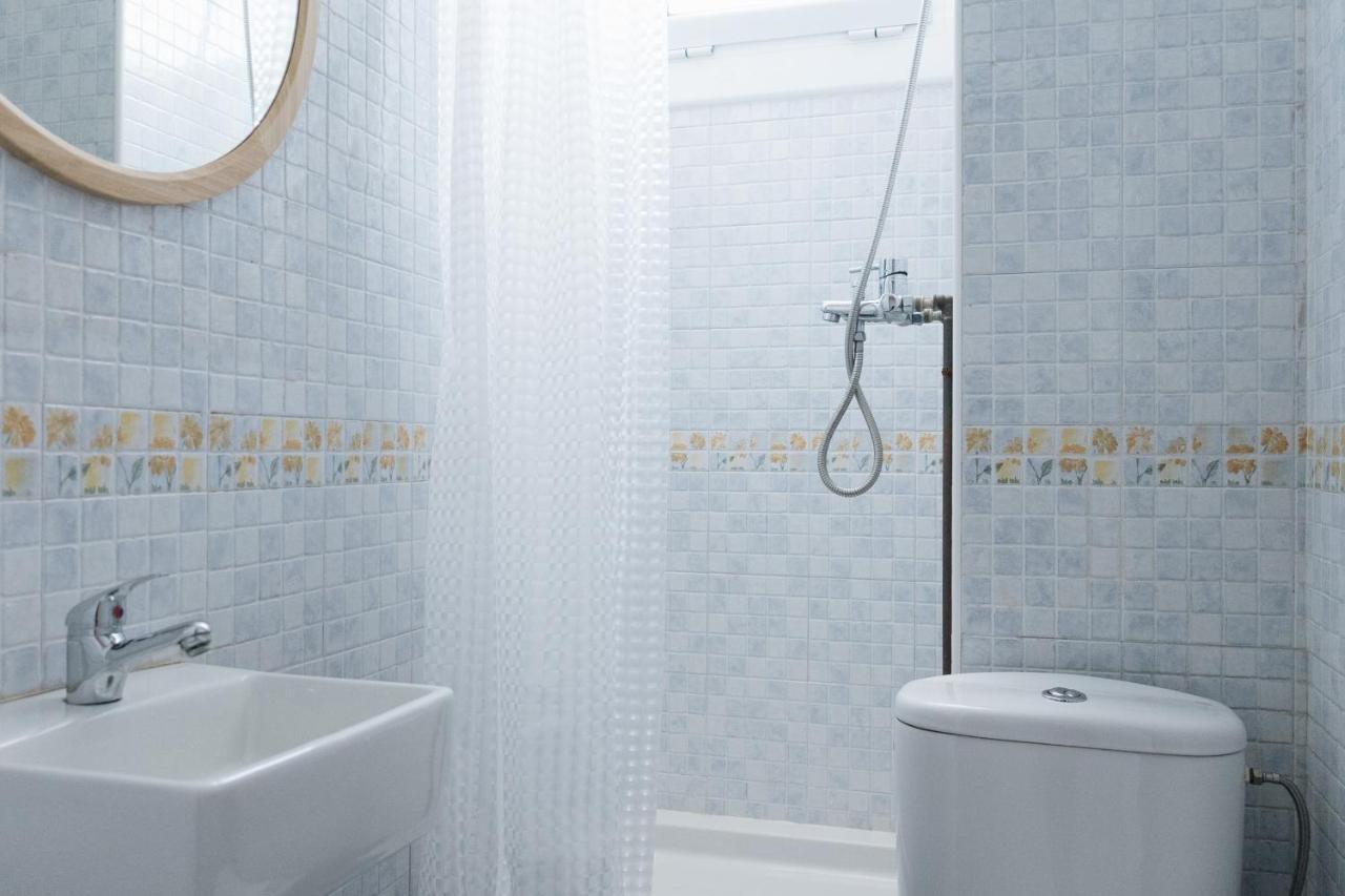 Sunny And Modern Apartment Ideal For Groups バルセロナ エクステリア 写真
