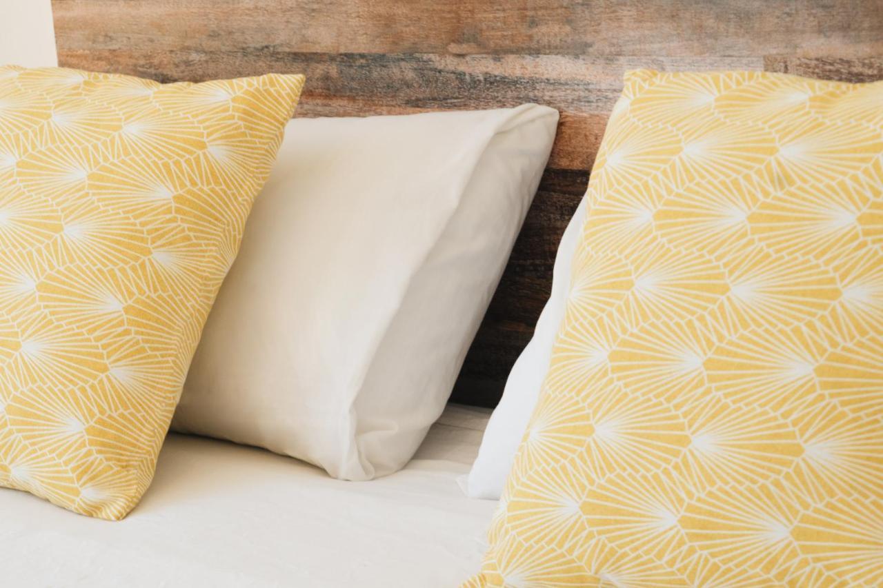 Sunny And Modern Apartment Ideal For Groups バルセロナ エクステリア 写真
