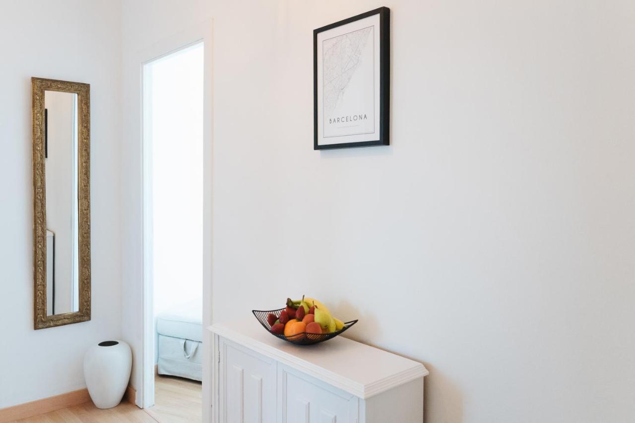 Sunny And Modern Apartment Ideal For Groups バルセロナ エクステリア 写真