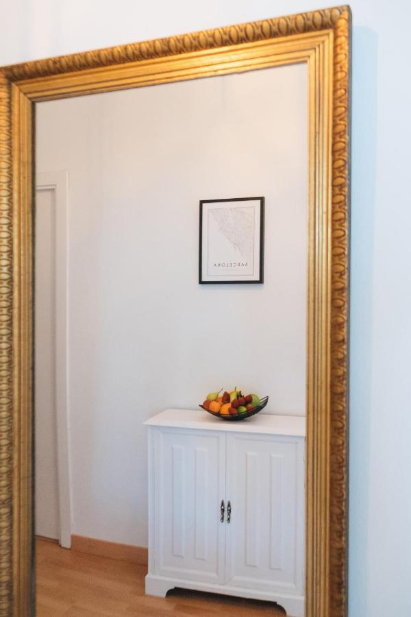 Sunny And Modern Apartment Ideal For Groups バルセロナ エクステリア 写真