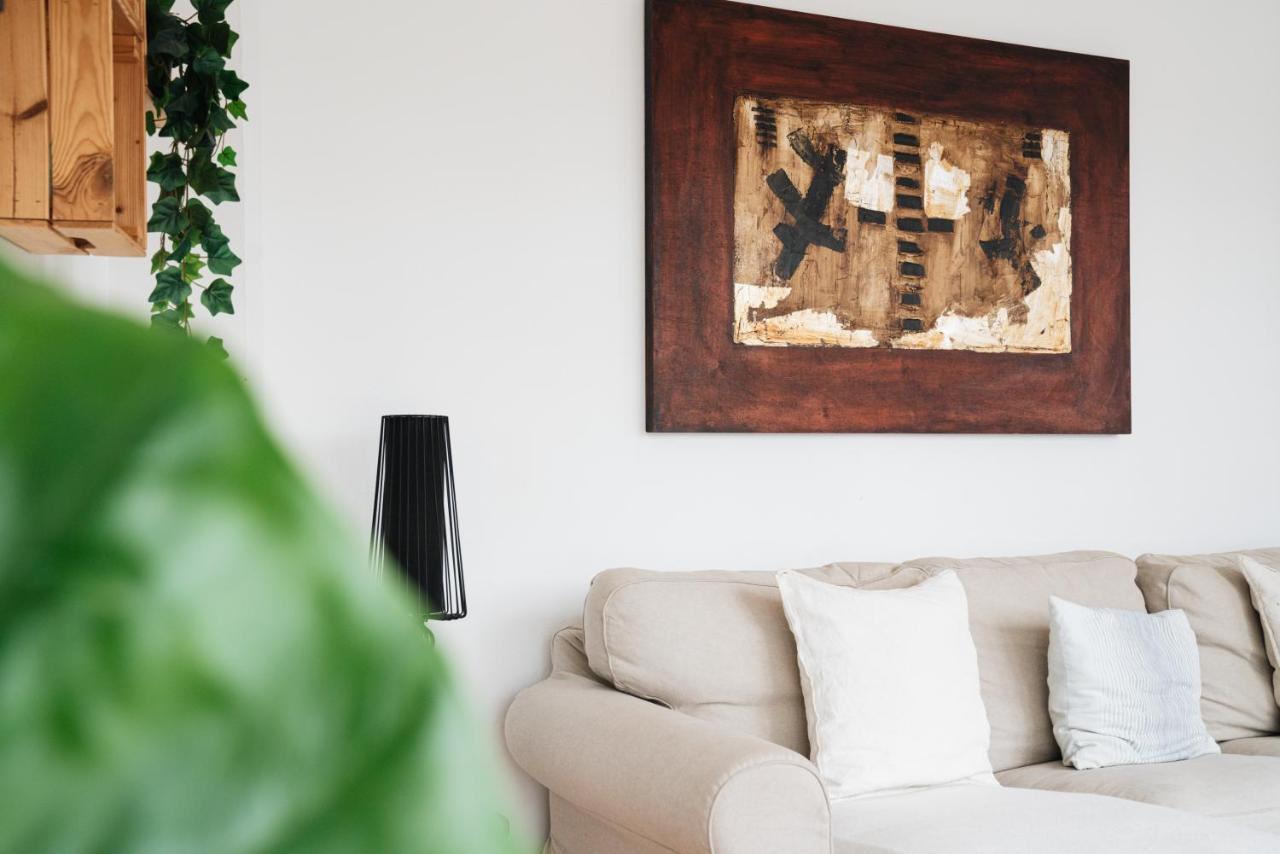 Sunny And Modern Apartment Ideal For Groups バルセロナ エクステリア 写真
